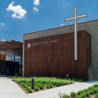 Рок концерты в Houston's First Baptist Church, Хьюстон, Техас Houston's First Baptist Church, Хьюстон, Техас