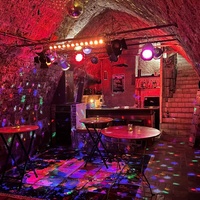 Burgkeller-Bar, Бургхаузен