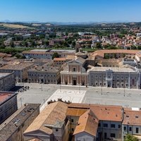 Piazza Garibaldi, Сенигаллия