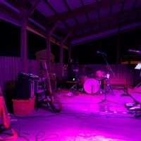 Рок концерты в Muddy Saloon, Ньютон, Иллинойс Muddy Saloon, Ньютон, Иллинойс