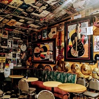 Phoenix Lounge, Гаррисберг, Южная Дакота