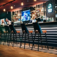 Kvarteret, Эребру