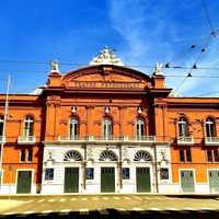 Teatro Petruzzelli, Бари