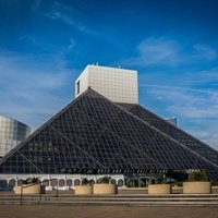 Rock & Roll Hall of Fame, Кливленд, Огайо