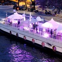 Peniche de levenement, Париж