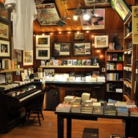 Henry Miller Memorial Library, Биг-Сур, Калифорния