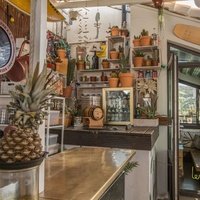 Lemon Rock Bar & Hostel, Гранада