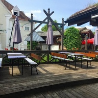 Biergarten Vier Linden, Дюссельдорф