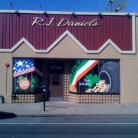 R J Daniels, Нью-Йорк