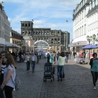 Porta-Nigra-Platz, Трир