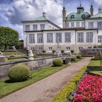 Frijsenborg Slotspark, Хаммель