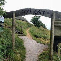 Viking Castle Fyrkat, Хобро