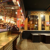 Madame Moustache, Брюссель