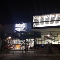 Visages du Monde, Сержи