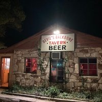 Devil's Backbone Tavern, Сан-Маркос, Техас
