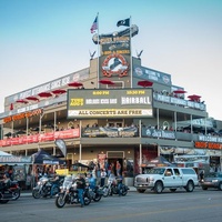 Iron Horse Saloon & Restaurant, Стерджис, Южная Дакота