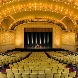 Rock concerts in Auditorium Theatre of Roosevelt University, Чикаго, Иллинойс