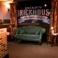 Jackie's Brickhouse, Кема, Техас