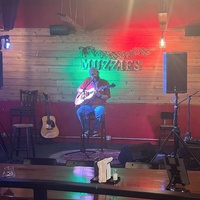 Muzzie’s Hangover, Тарпон Спрингс, Флорида